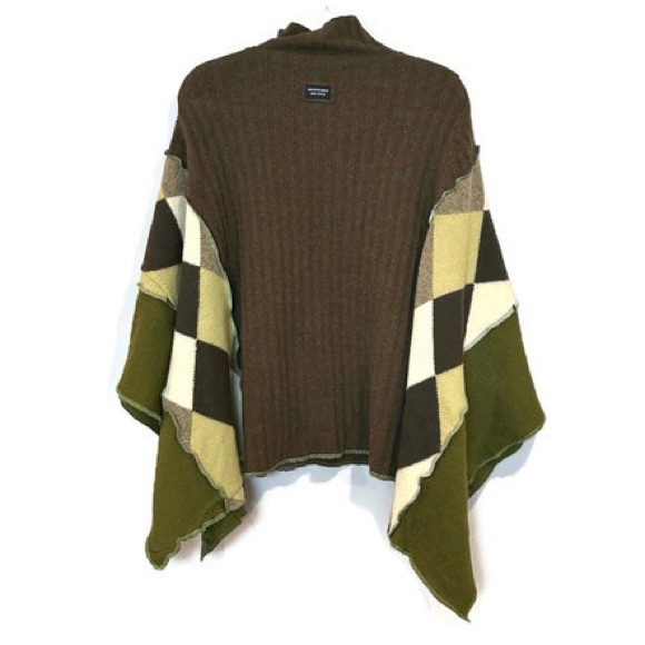 Vintage Abercrombie & Fitch Brown and Green Poncho Boho Sweater - Picture 2 of 9